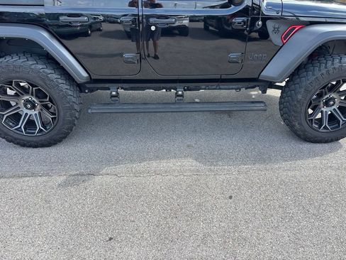 Used 2022 Jeep Wrangler Unlimited Sport AWD/4WD image 41