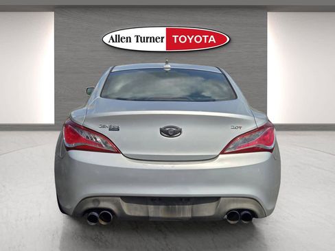 Used 2013 Hyundai Genesis 2.0T RWD image 7