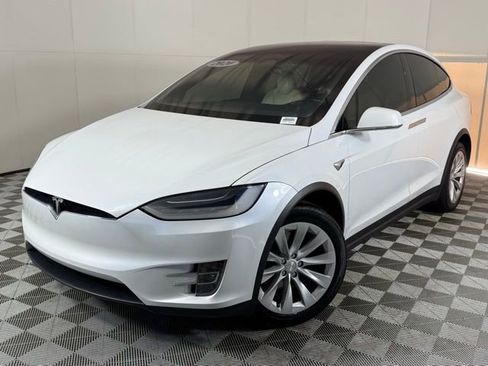 Used 2020 Tesla Model X Long Range image 1