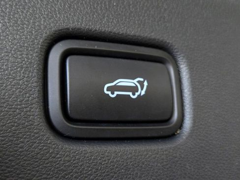 Used 2022 Hyundai Tucson SEL w/ Cargo Package AWD/4WD image 17