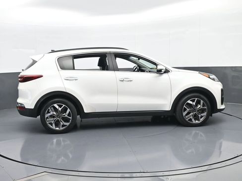Used 2021 Kia Sportage EX w/ EX Technology Package image 7