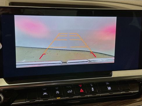 Used 2024 GMC Sierra 1500 Elevation image 23