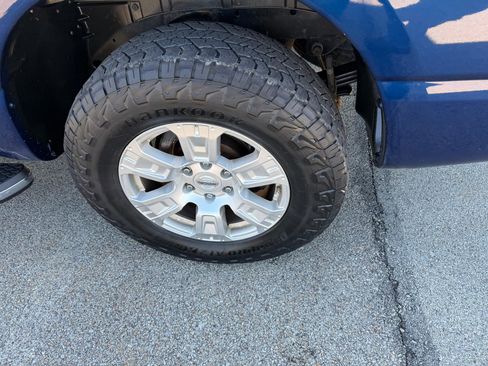 Used 2019 Nissan Titan SV AWD/4WD image 13