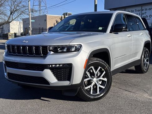 New 2026 Jeep Grand Cherokee Limited image 3