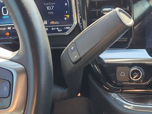 Certified 2025 Chevrolet Silverado 1500 LT AWD/4WD image 16