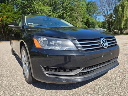 Used 2013 Volkswagen Passat 2.5 SE FWD image 14