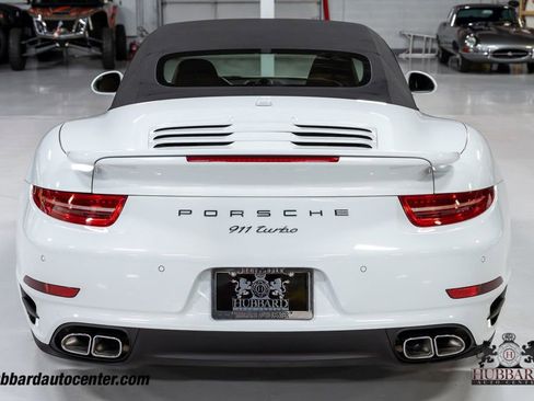 Used 2015 Porsche 911 4 Cabriolet image 15