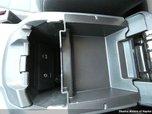 Used 2015 Ford Escape SE FWD image 32