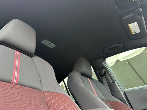 Used 2025 Toyota Corolla SE FWD image 19