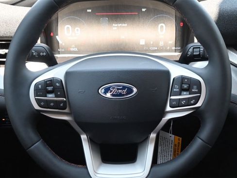 New 2025 Ford Explorer Active w/ Active Comfort Package image 35