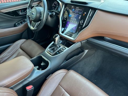 Used 2022 Subaru Outback Touring w/ Popular Package #2 image 16