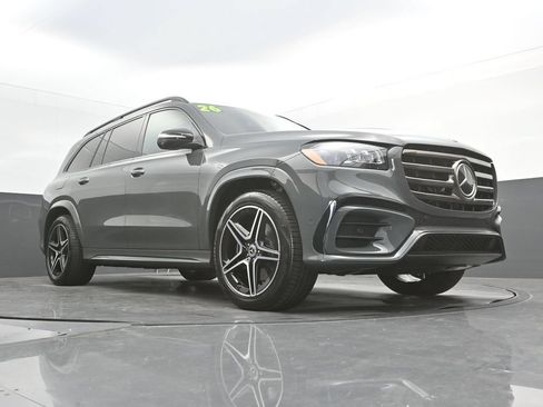 Used 2026 Mercedes-Benz GLS 450 4MATIC image 47