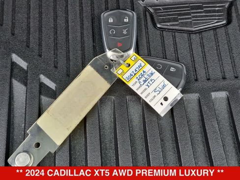 Used 2024 Cadillac XT5 Premium Luxury w/ LPO, Floor Liner Package AWD/4WD image 35