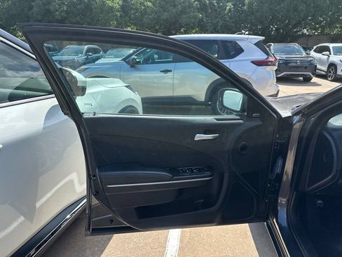 Used 2021 Dodge Charger SXT w/ Driver Convenience Group AWD/4WD image 9