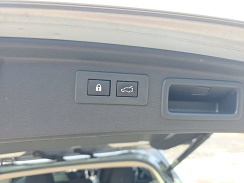 Used 2020 Subaru Forester Premium AWD/4WD image 7