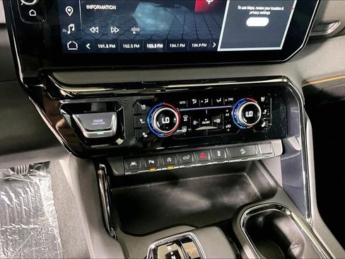 Used 2024 GMC Sierra 1500 AT4 w/ Technology Package image 20