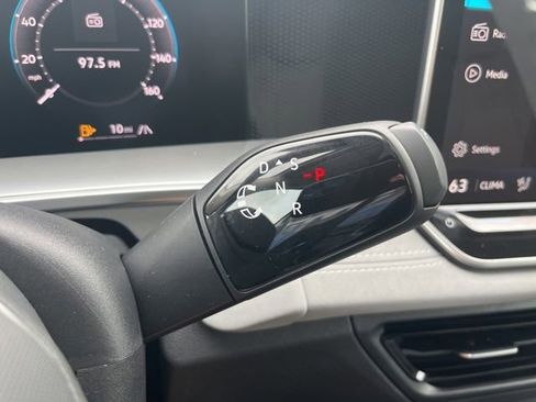 New 2026 Volkswagen Tiguan SE image 12