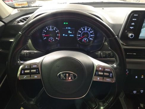 Used 2021 Kia Telluride S FWD image 17