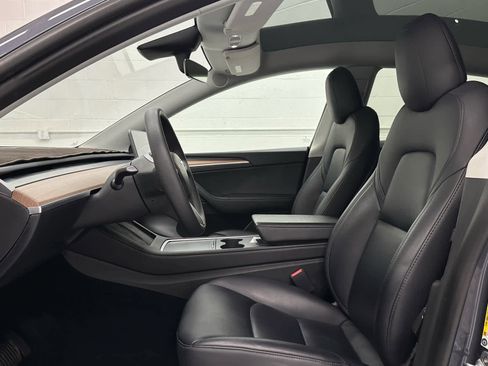 Used 2023 Tesla Model Y Long Range image 11