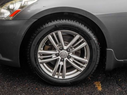 Used 2013 INFINITI G37 x w/ Premium Pkg image 11