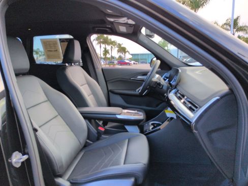 Used 2025 BMW X1 xDrive28i w/ Convenience Package image 32