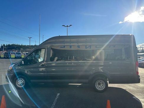 Used 2022 Ford Transit 350 XLT image 5