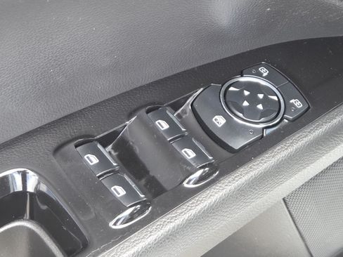 Used 2013 Ford Fusion Energi SE FWD image 23