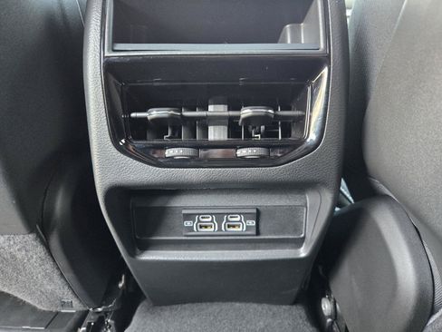 Used 2025 Jeep Grand Cherokee Laredo X RWD image 13