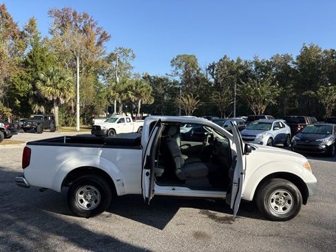 Used 2007 Nissan Frontier XE w/ Preferred Pkg image 27