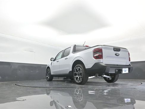 New 2025 Ford Maverick Lariat w/ 4K Tow Package image 32