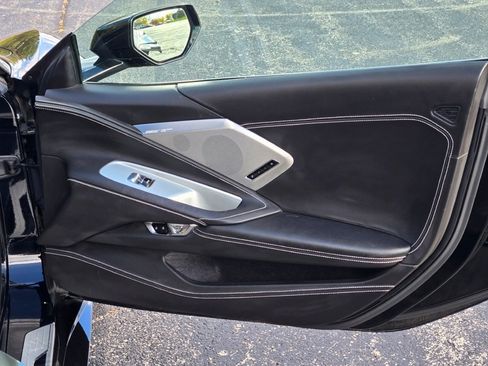 Used 2023 Chevrolet Corvette Stingray Premium Cpe w/ Z51 Performance Package image 29