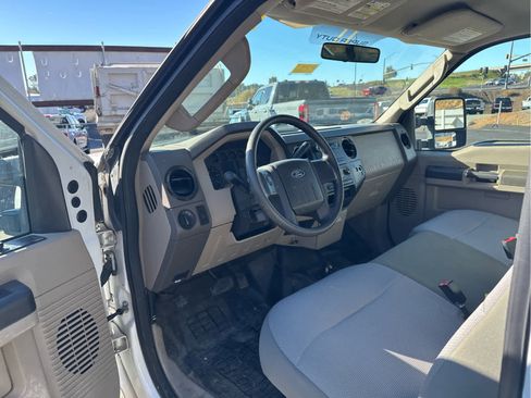 Used 2009 Ford F250 XL image 9