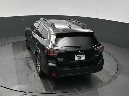 Used 2024 Subaru Outback Premium image 15