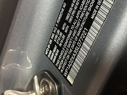 New 2025 Porsche Macan Electric image 28