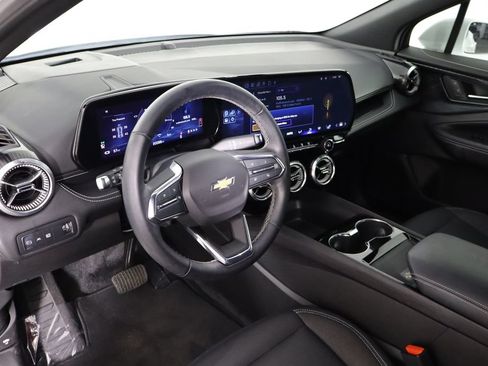 Used 2024 Chevrolet Blazer EV LT AWD/4WD image 25