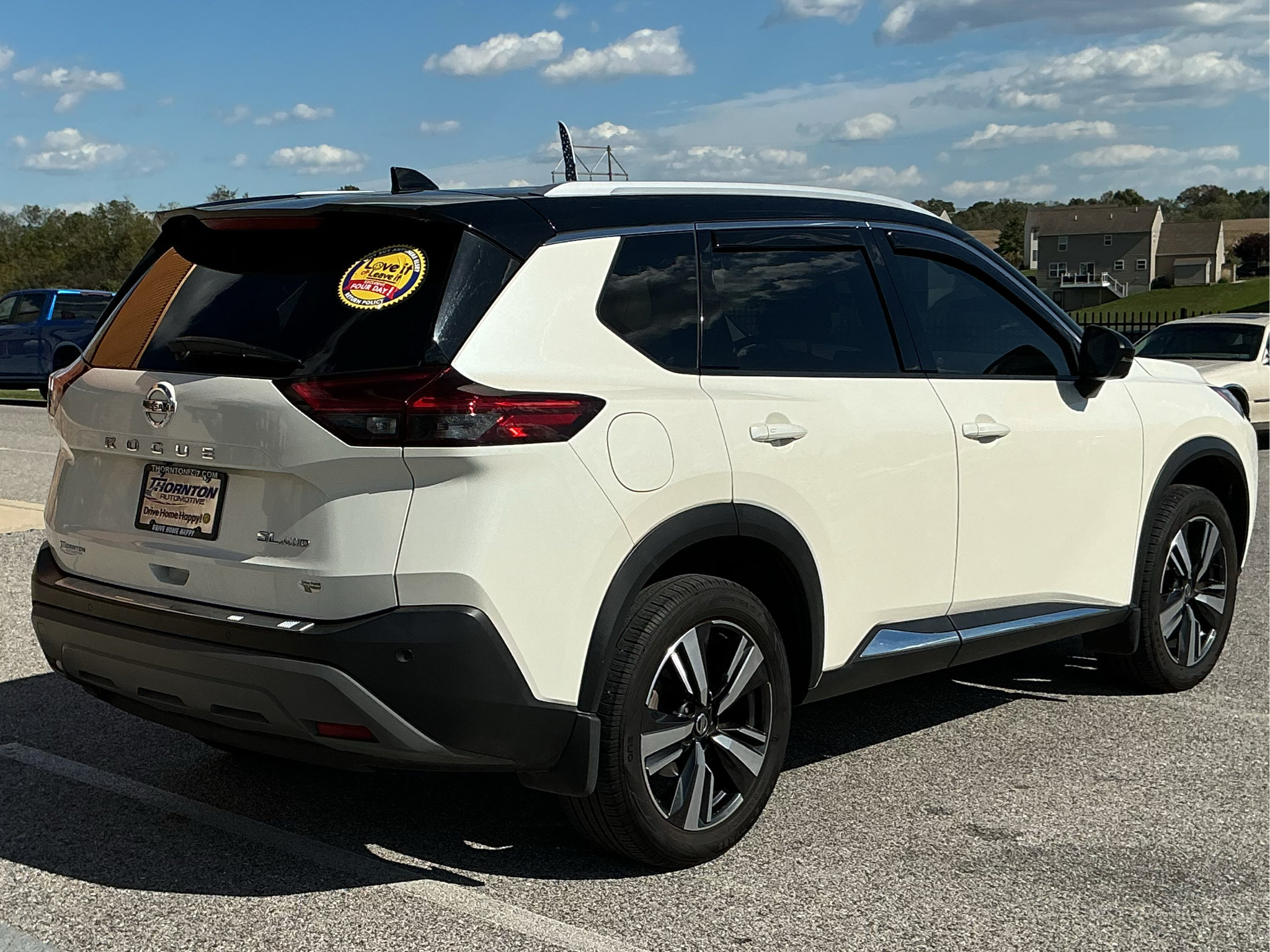 Used 2021 Nissan Rogue SL AWD/4WD image 3
