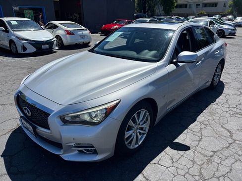 Used 2014 INFINITI Q50 Premium w/ Deluxe Touring Package RWD image 9