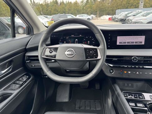 Certified 2025 Nissan Murano SV AWD/4WD image 12