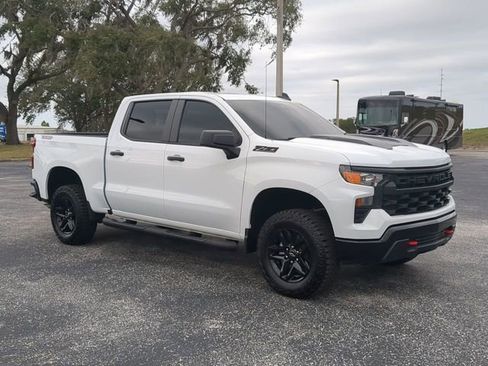 Used 2024 Chevrolet Silverado 1500 Custom Trail Boss w/ LPO, Dark Essentials Package image 2