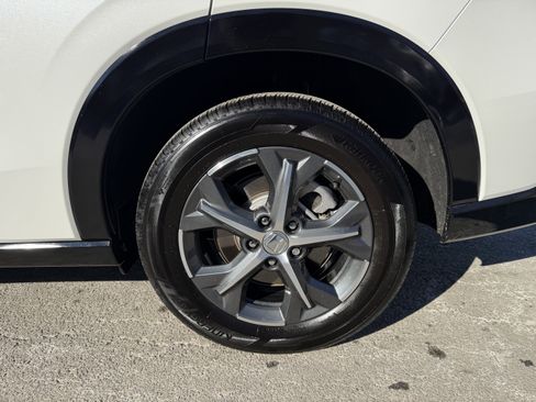 Used 2025 Honda HR-V EX-L image 8