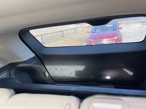 Used 2019 Cadillac XT5 Luxury image 16