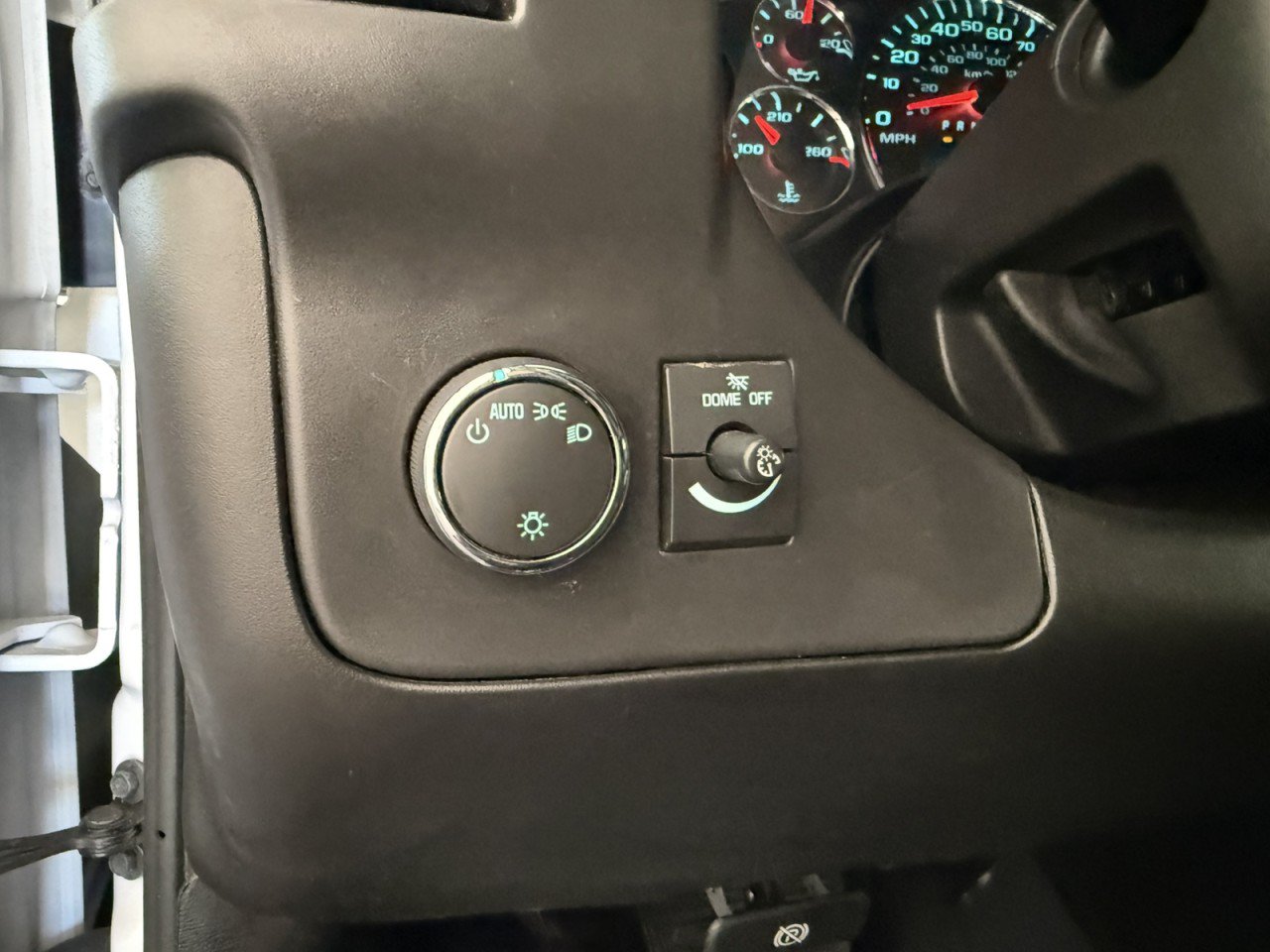 Used 2025 GMC Savana 2500 w/ Driver Convenience Package RWD image 20