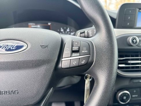 Used 2022 Ford Escape S image 25