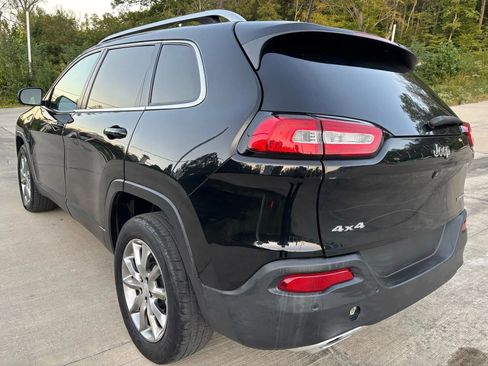 Used 2018 Jeep Cherokee Limited image 7