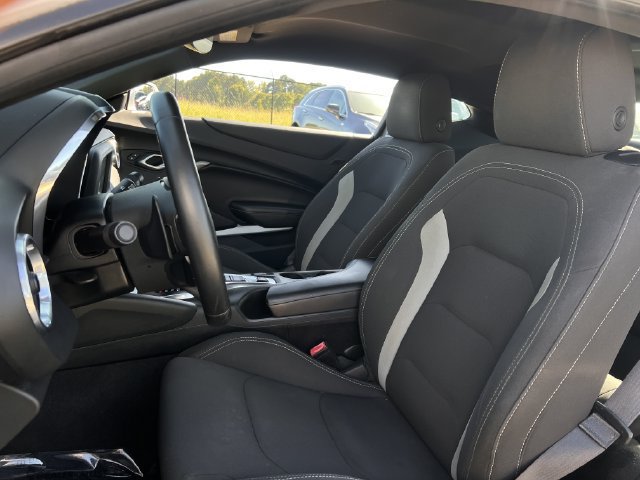 Used 2018 Chevrolet Camaro LT RWD image 14
