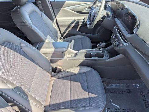 Used 2025 Buick Envista Preferred image 29