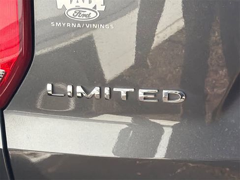 Used 2018 Ford Explorer Limited w/ Equipment Group 301A image 11