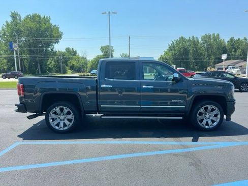 Used 2018 GMC Sierra 1500 Denali w/ Denali Ultimate Package AWD/4WD image 6