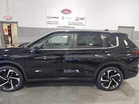 Used 2022 Mitsubishi Outlander SE image 6