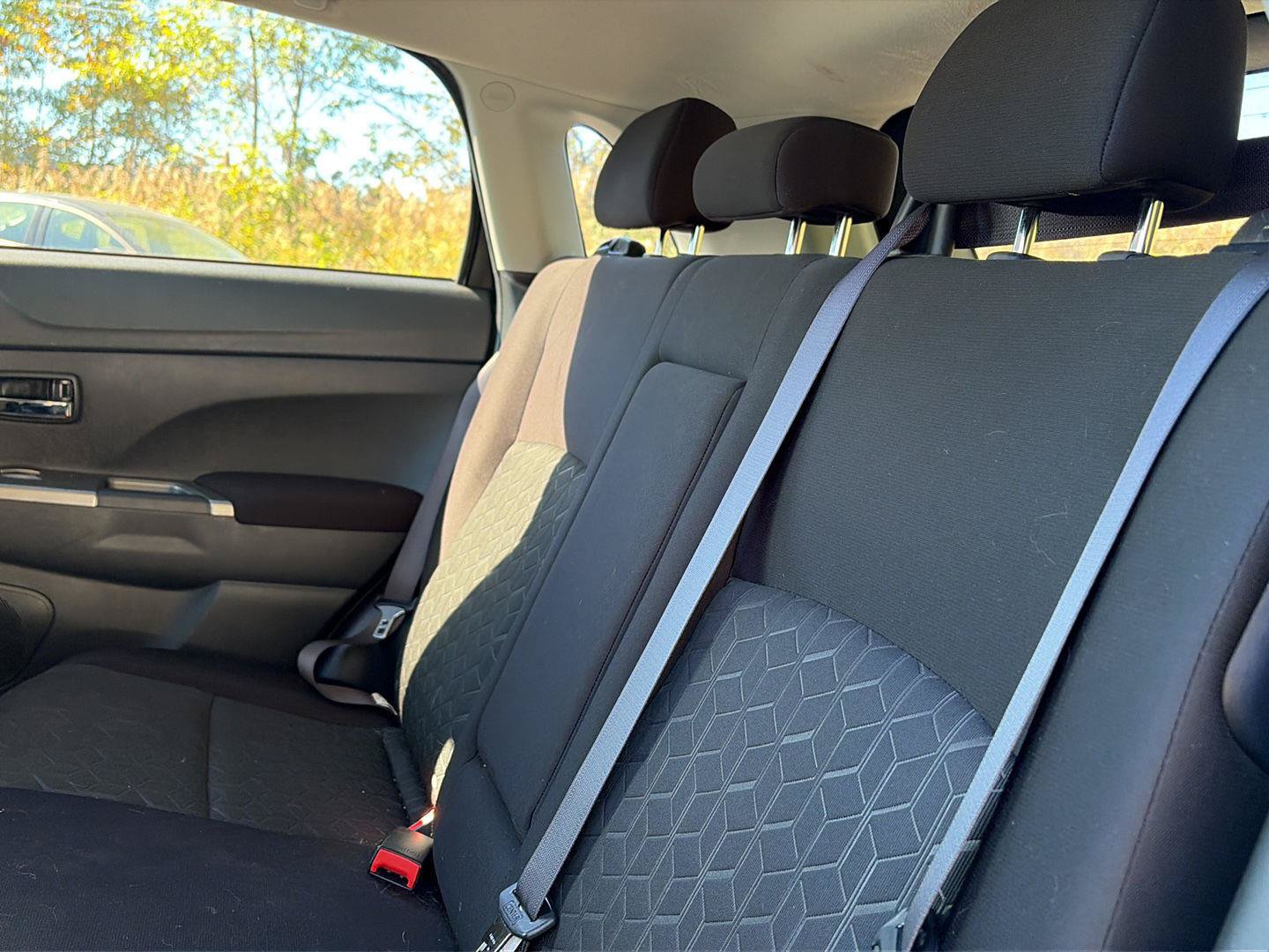 Used 2020 Mitsubishi Outlander Sport SE FWD image 9